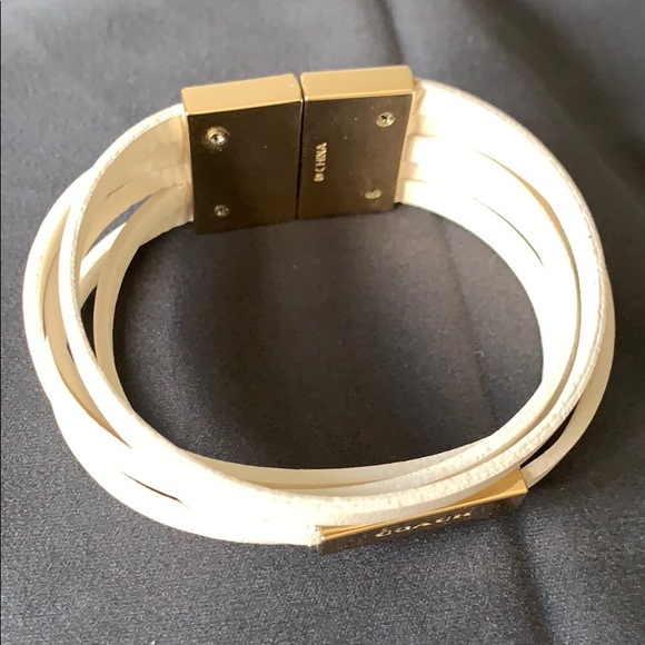 Coach leather bracelet - Picture 3 of 5